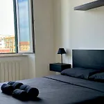 Az Apartment *