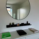 Az Apartment *