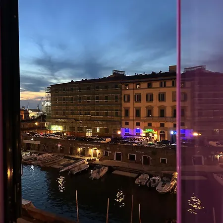 Apartment Az Livorno